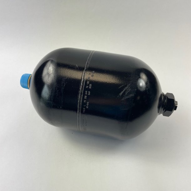 3.5l ELM 3,5-250AF 3-4p GAS ACCUMULATOR. ACCUMULATOR 3.5L. HS code: 84139100, CoO: GB