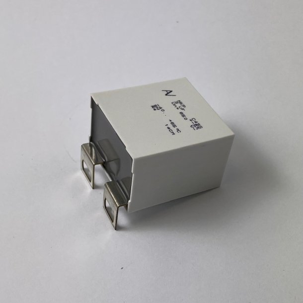 29105558. CPOLYPROPYLENE CAPACITOR. AVX FSB 66V0305K. 