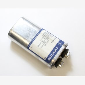 CAPACITOR 5UF, 600VAC.