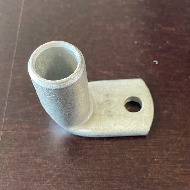 TERMINAL KRF 95mm2 M8 90DEG. 