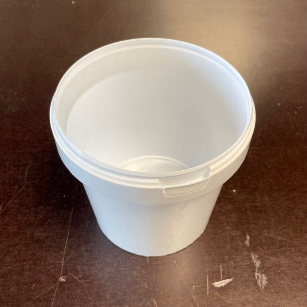 PLASTIC CUP 1.0 LITER. HS Code: 39233010, CoO: DK. 