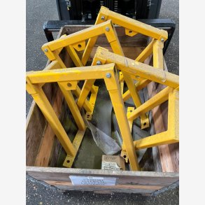 internal crane for gearbox