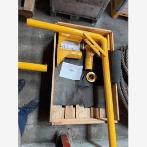 Base for crane - right