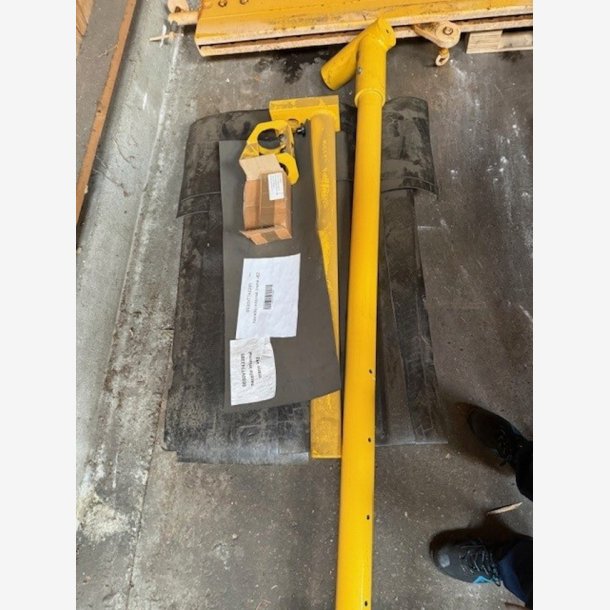 Nacelle internal crane v82